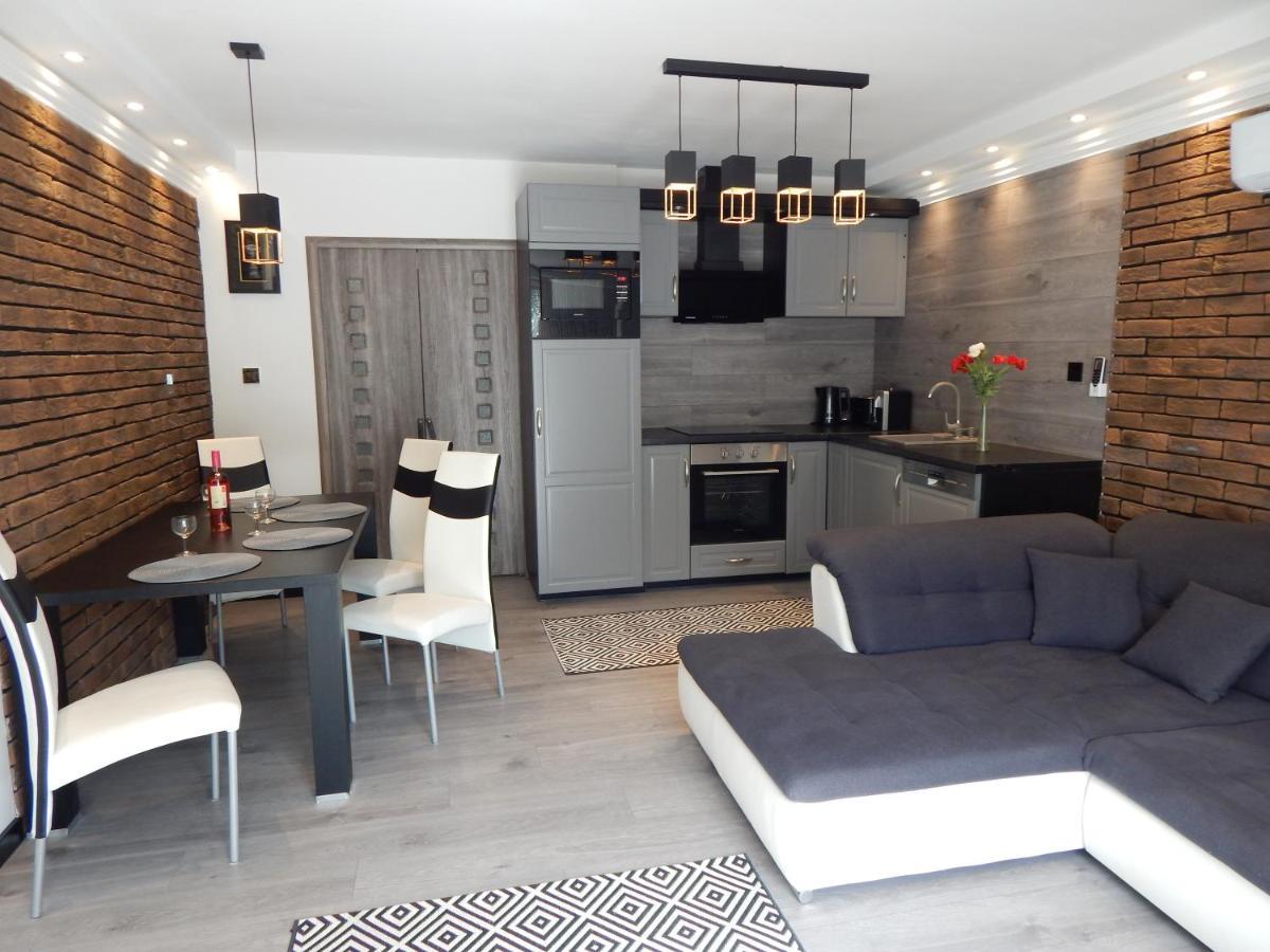 Travertin Eger Extérieur photo